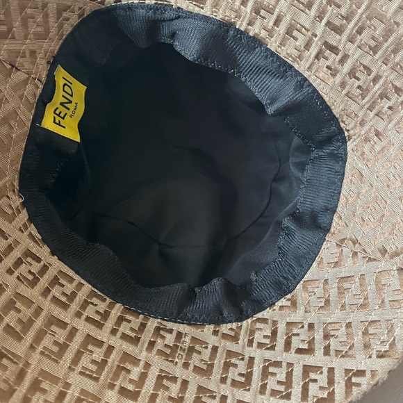 Fendi FF Zucca Bucket Hat Fendi Roma - Picture 2 of 4